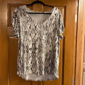 Cute Maurice’s top!